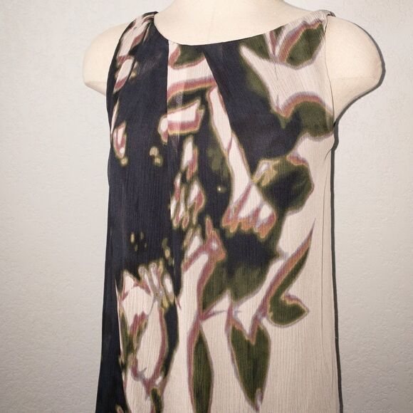 CAbi Leaf Silhouette Silk Tank Top‎ - Picture 2 of 7
